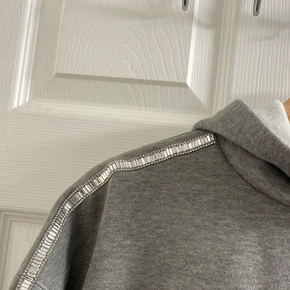 NWOT Urban Outfitters Oversized Grey Hoodie w/ Rhinestone Detailing Size XS - Picture 6 of 13